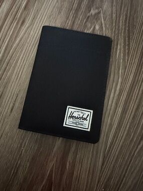 Herschel Supply Company Black Card & Key Holder